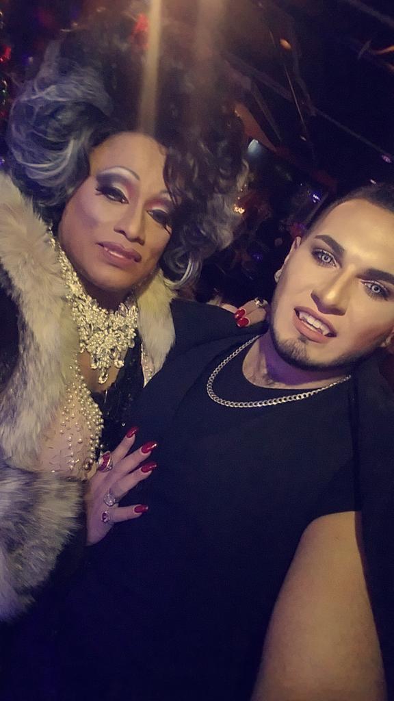 Adamoandco's tweet photo. Me and Mom at @StonewallInnNYC for polish the queen 💋
Snap- Cayotic34
Insta- mike_theonly_mua 

#love #TFLers #tweegram #photooftheday #20likes #amazing #smile #follow4follow #like4like #look #instalike #igers #picoftheday #makeup #instadaily #instafollow #followme https://t.co/6LZuSXqsOe