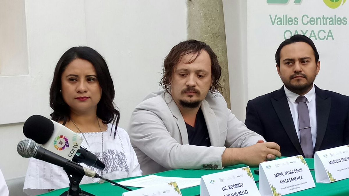 utvco's tweet photo. En conferencia de prensa #UTVCO y @MITEFMexico anuncian colaboración para realizar Estudio en Dinámicas Emprendedoras Científico y Tecnológica de Alto Impacto en #Oaxaca.

#EducaciónQueTrasciende https://t.co/ymcbchkUuY
