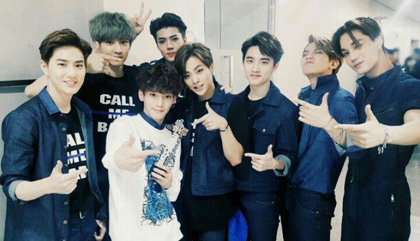 EXO_INT's tweet photo. We're millions worldwide, can i get a thousand RTs for our loves?

#iHeartAwards #BestFanArmy #EXOL - @weareoneEXO #EXO https://t.co/f6tTvvOeCD