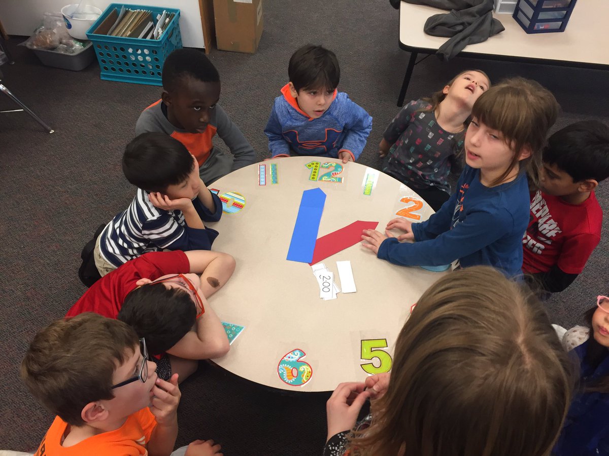 DiOrioCookies's tweet photo. Becoming time masters with this giant clock! Thanks @bces_carter3 for the idea! #wearebriercreek https://t.co/6aQGNg3WHk