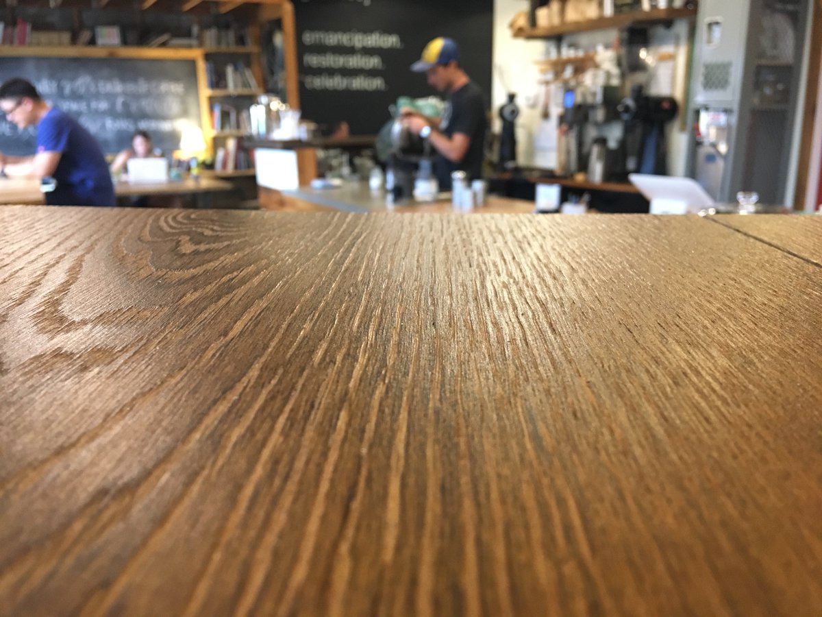 ArrigoniWoodMtn's tweet photo. This one is not so easy. Can you guess where this photo was taken? #arrigoniwoods #geyer #fortheloveofwood #wood #flooring #guesswhereiam #contest #winabag #mustpickup #oak https://t.co/feWdPMkJPC