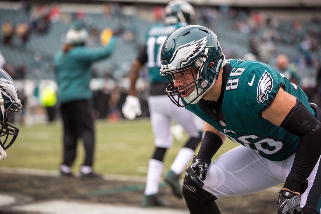 eagles white jersey green pants