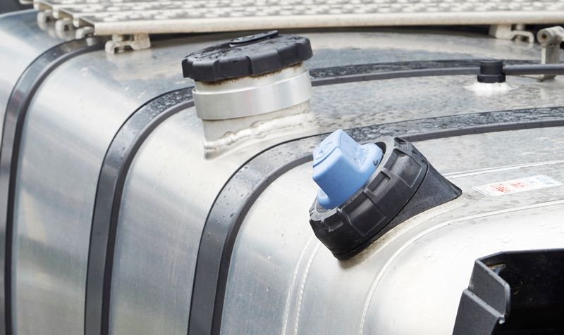 VehicleWeighing's tweet image. One in 12 #HGVs found using #emission #CheatDevices, @DVSAgovuk crackdown finds buff.ly/2CWac4O