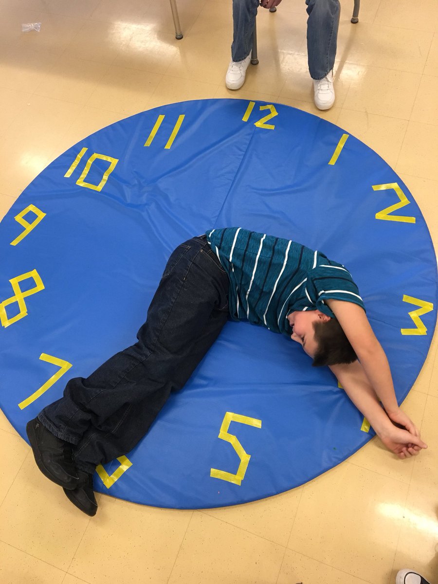 LakelandMS's tweet photo. Movement and math! What could be better?! #lsbutterflies #OTintegration #humanclocks #placevaluetwister https://t.co/0iRJI1XOiK