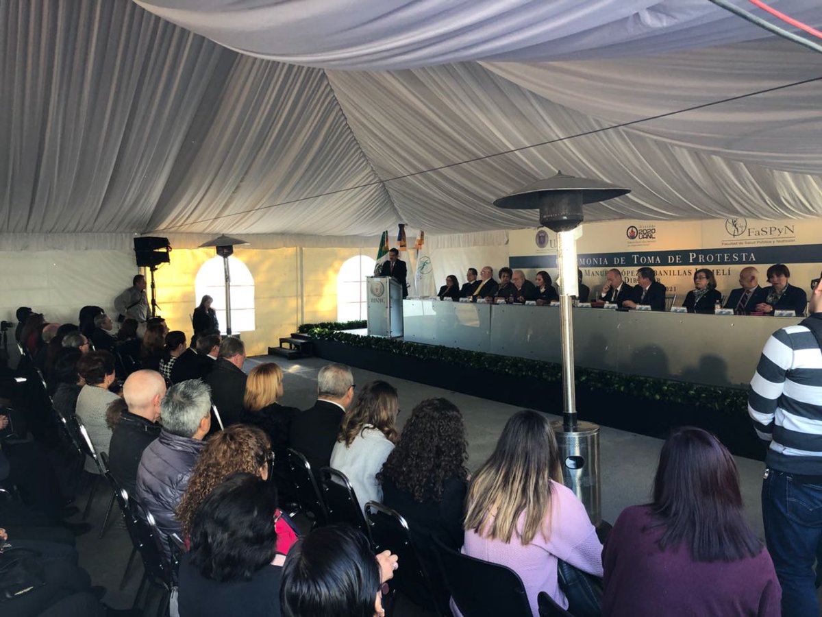 Hoy tomamos protesta al nuevo director de la <a href="/FASPYN_UANL/">FASPYN UANL</a>, el Dr. Manuel López Cabanillas, quien asume este cargo para el período 2018-2021. ¡Enhorabuena! #SomosUNI