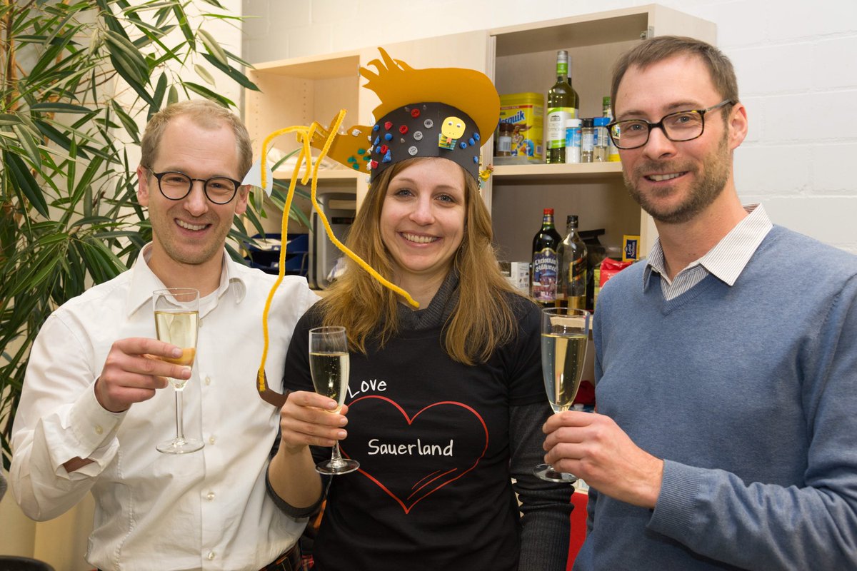 leeselab's tweet photo. Graduation time @leeselab - Congrats Dr. Weiss, Dr. Weigand and Dr. Macher for great work. Thanks to all the internal and external reviewers for joining in the evaluation process. #GeneStream project finishing. https://t.co/52dJzZ3dyq