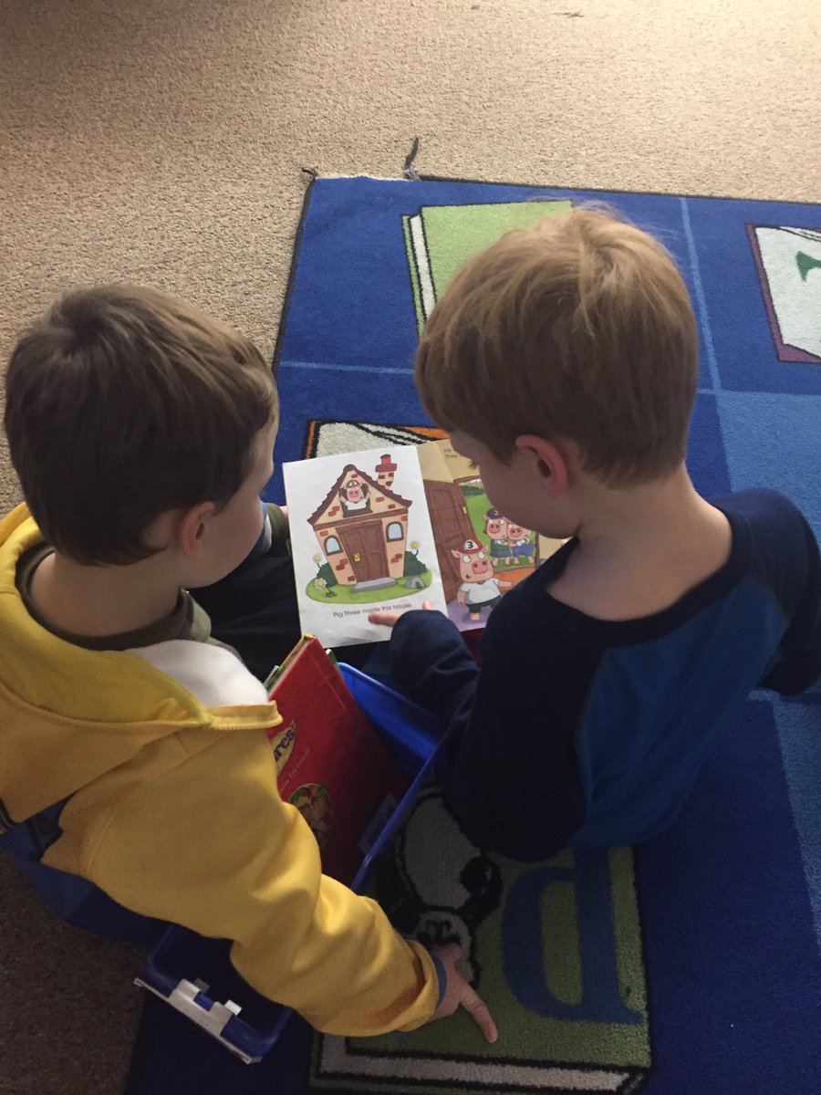 NantucketFirst's tweet image. Best friends reading together! #AACPSReadWithMe
