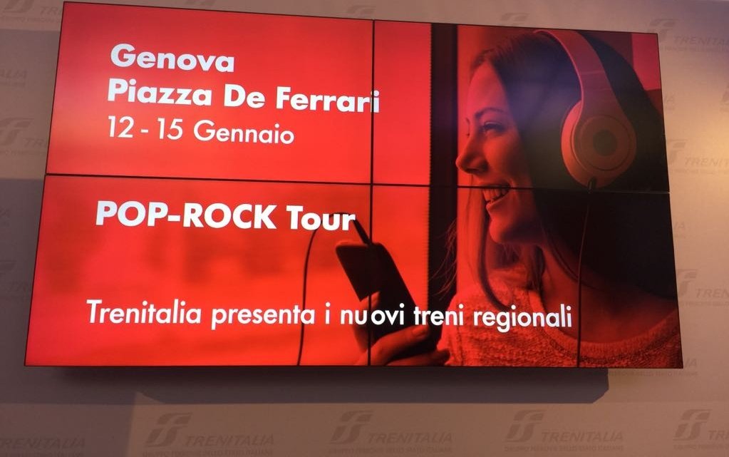 fsitaliane's tweet photo. Continua il #poprocktour con l'energia e i brani di @rtl1025 in Piazza De Ferrari #lamusicastacambiando #Genova #12gennaio https://t.co/T3fBzFo9lS