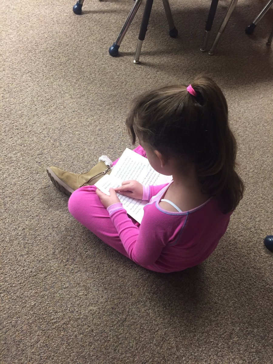 NantucketFirst's tweet image. Enjoying her favorite book! #AACPSReadWithMe