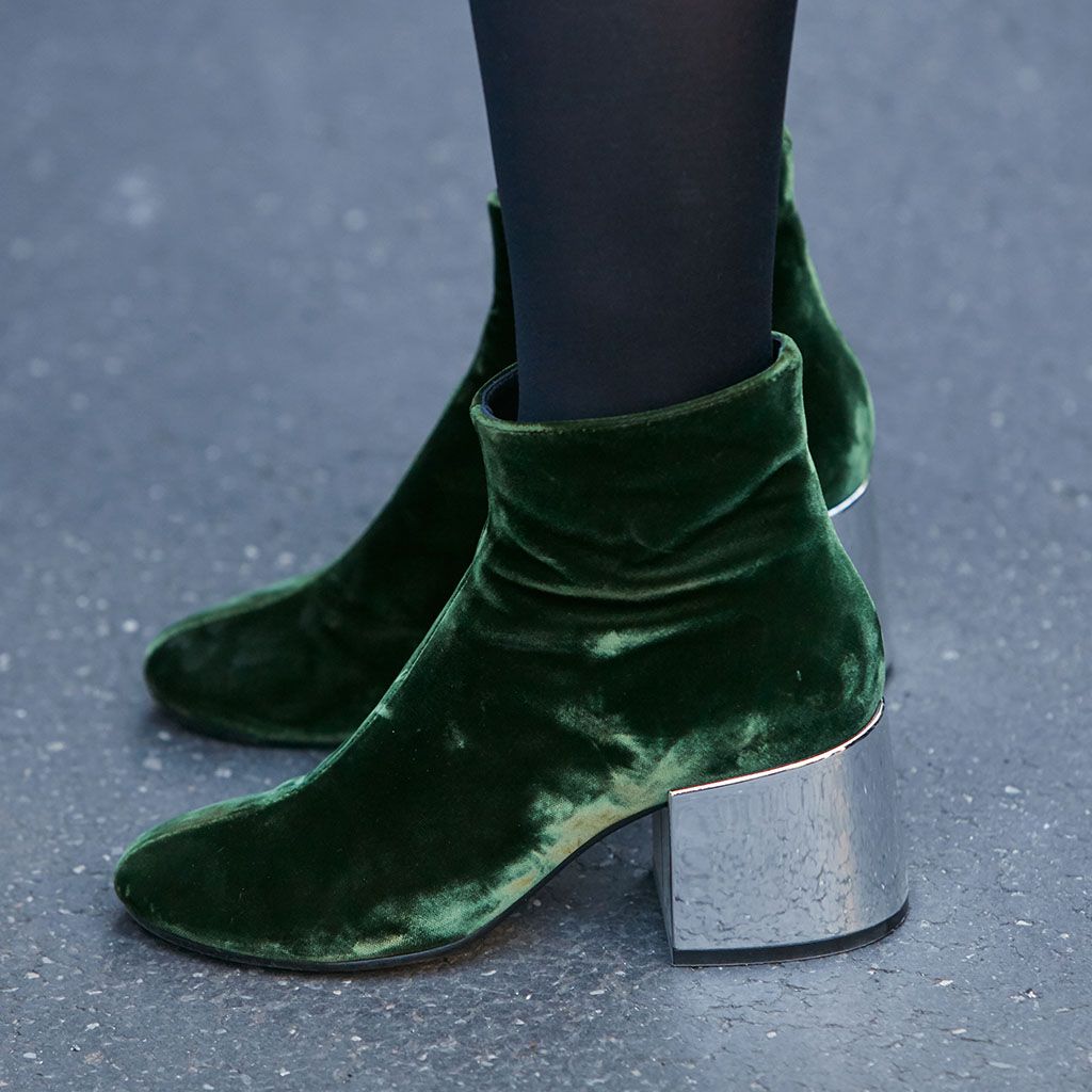 shopmodalist's tweet photo. Looking for a way to get noticed this season? Check out our new blog for #fashion tips : Luxurious Fashion Trends: Colored Velvet > https://t.co/cQjOWtu0Ll #shopmodalist https://t.co/PssrvPXf6T