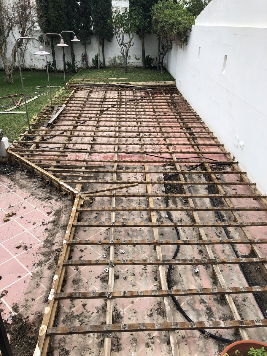 PINS46's tweet image. Tancat per obres. Així comencem el 2018 a @PINS46 per posar, d’aquí a uns mesos, punt i final a un període d’aproximadament tres anys sense poder gaudir de la joia del restaurant: el nostre pati interior! En breus, el resultat final #pins46 #ciutadella #pati #patinterior