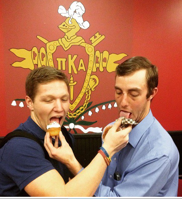 Total Frat Move tweet media