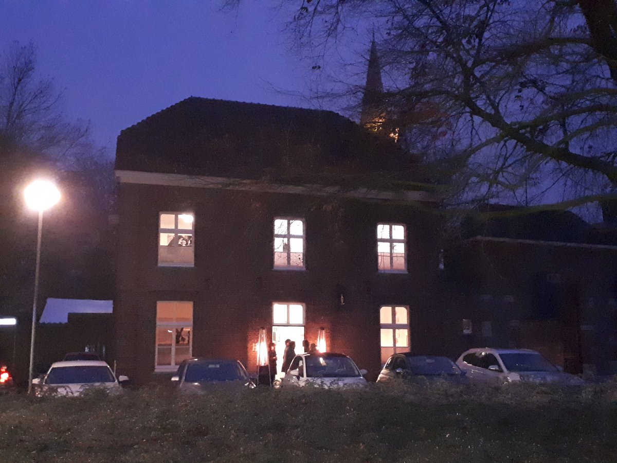 Proficiat aan de nieuwe bewoners <a href="/studiospinazie/">Studio Spinazie</a> <a href="/ConfianceAdvies/">Anne-Marie Goossens</a> van het prachtig verbouwde #Freulekeshuus in Venray | Daarmee is weer een mooi stukje historie behouden voor de toekomst