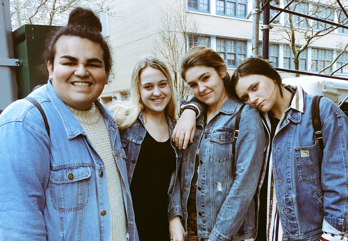 barton_harley's tweet photo. The group coped my denim look🤔 https://t.co/4C6D1VaBBh