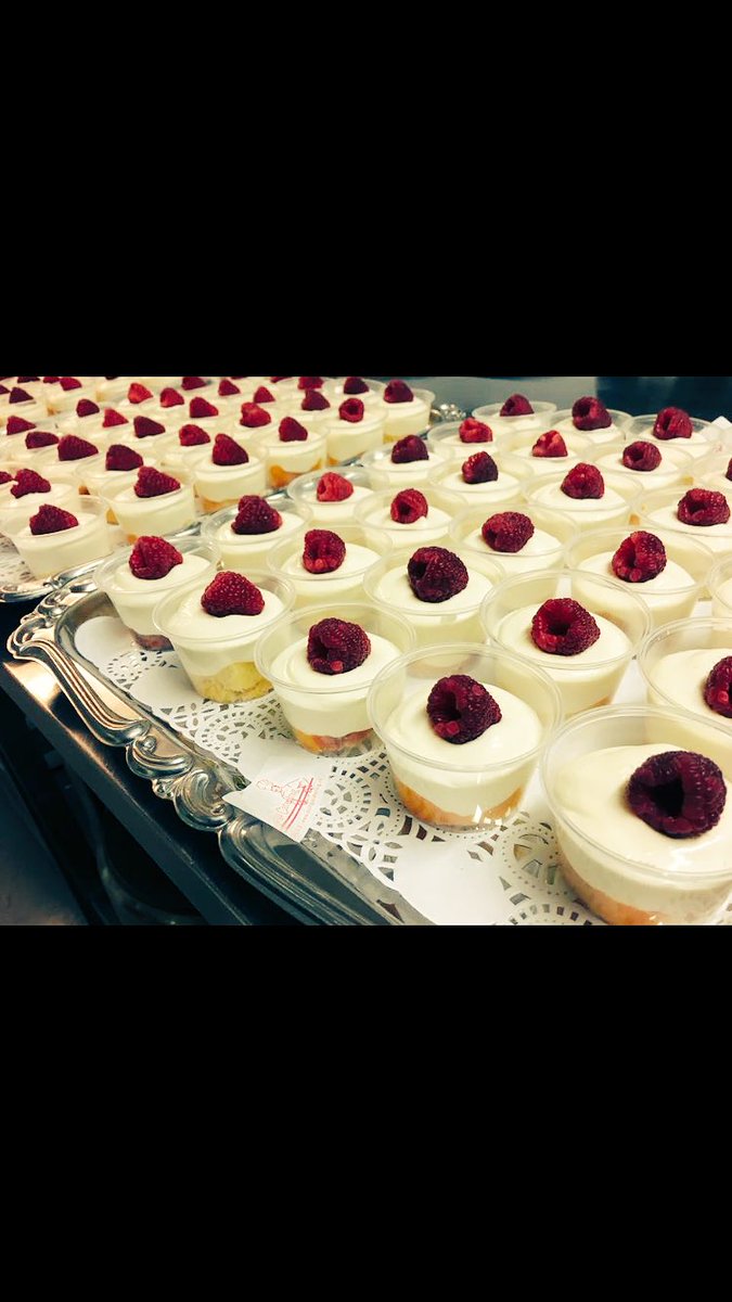 ElzingaCatering's tweet photo. Gisteren een party voor 250 personen mogen verzorgen #Catering #Zwolle https://t.co/8TngFxcDE5