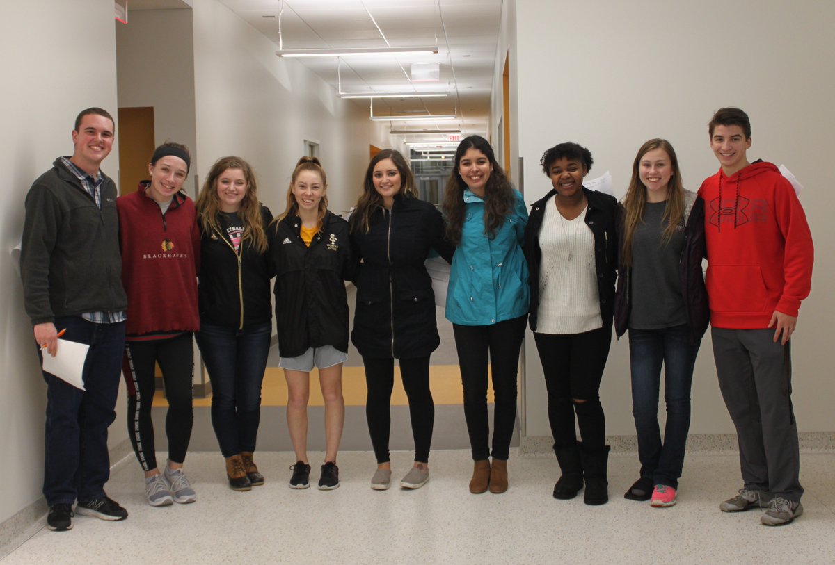 UofStFrancis's tweet photo. We can't wait for you to explore the #BrownScienceHall. Saints Ambassadors are already practicing their tours! https://t.co/X53ww05K4f