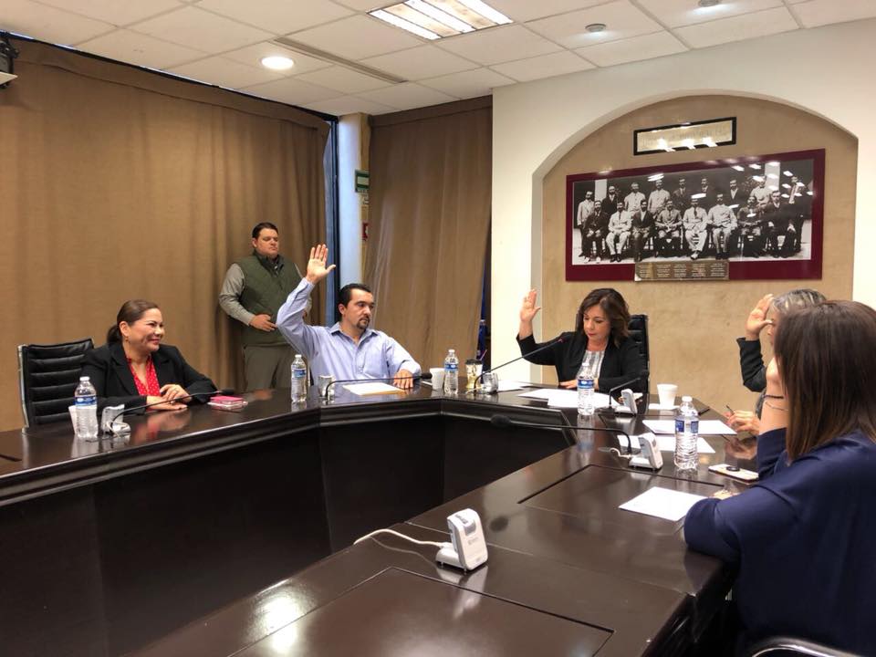 FalyBuelna's tweet photo. Como integrante de la Comisión de la Diputación Permanente, participo en la primera sesión de este año, donde dimos atención y seguimiento al proceso Legislativo que habrá de permitirnos que en Sonora se cuente con la reforma en materia de justicia laboral. https://t.co/ssh1NLVAJt