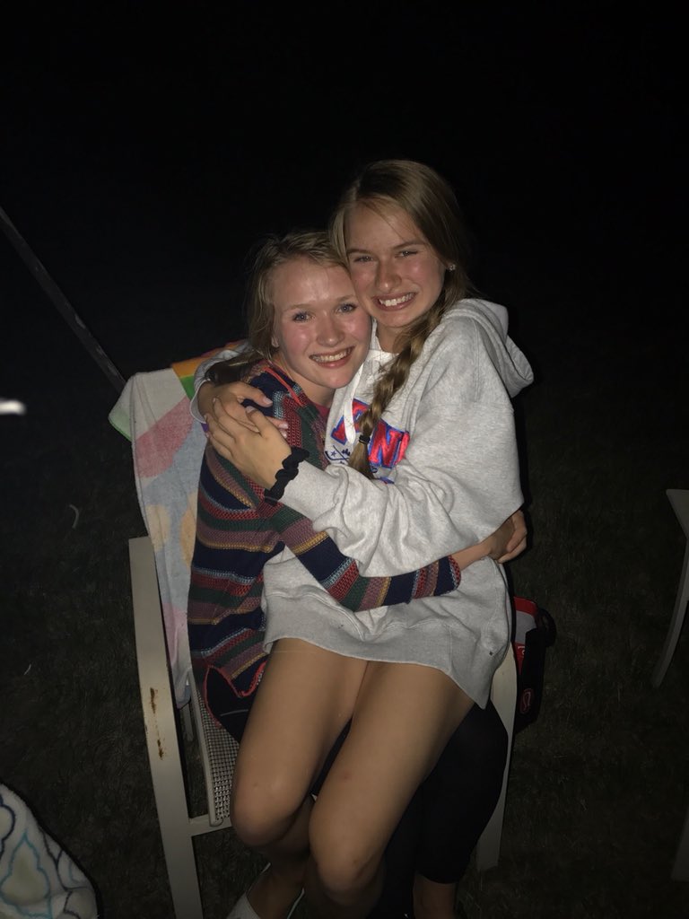 larson_naomi's tweet photo. Happy Birthday Abu!! miss you lots π #nasty19 #samebirthmonth https://t.co/mq2RFcwTS6