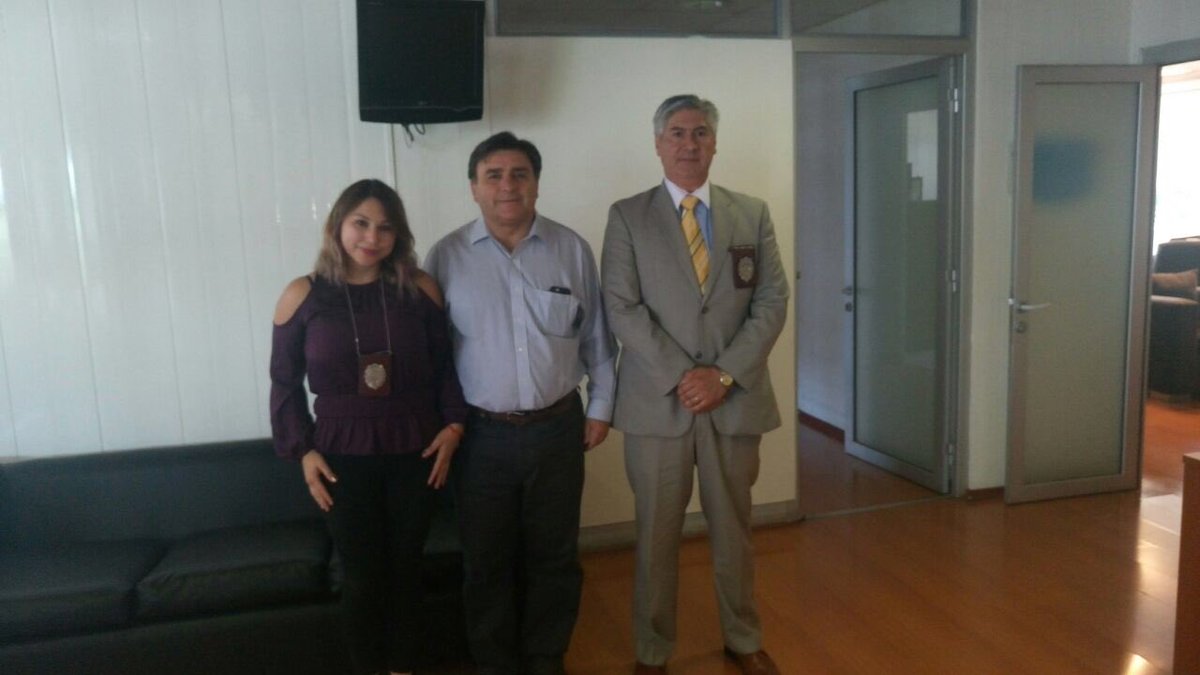 Con nuevo subprefecto de la PDI de Colina , Leonel Fuentes en visita protocolar