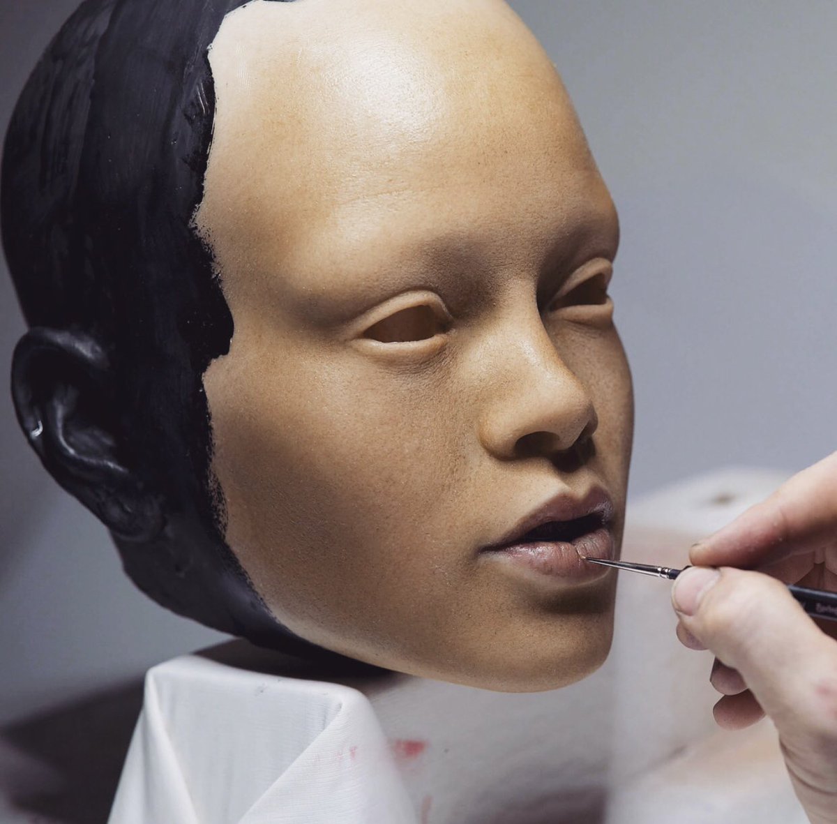 RihannaDaily's tweet photo. Can’t wait to see the final result of this Rihanna sculpture. 👀

Via @aspencrow on Instagram. https://t.co/jgIuVQyTlx