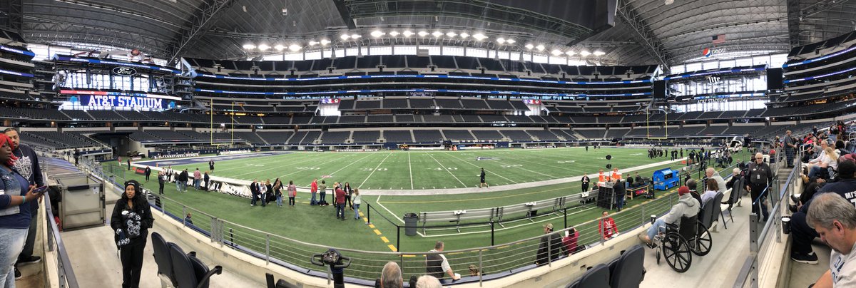 _allirussell's tweet photo. Not a bad seat to support my favorite TE from. @zachrussell2311 https://t.co/lHQep8CXIW