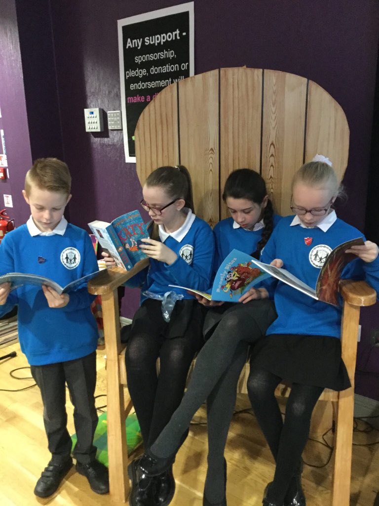 CoatesLaneSch's tweet photo. @PendleReading brilliant dragon’s den this morning! #readtoachieve https://t.co/KEibZK5eE9