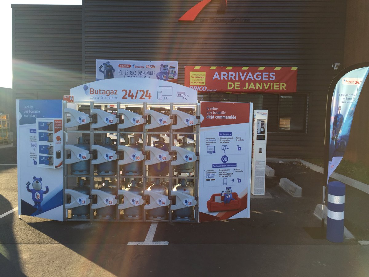 BenoitBichet's tweet photo. 1ère installation d’un distributeur Butagaz 24/24 avec @Butagaz et la serrure connectée de @TheKeysParis membre de @Zagatub 
#serviceclients #innovation 
1 point de retrait - 3 parcours clients (app/web/sur place) https://t.co/9dJgGIbdaO