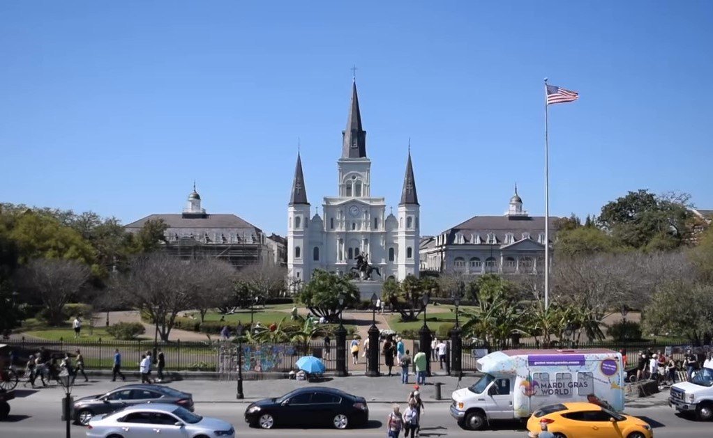 New Orleans Jackson Square guideforthetraveler.com/2018/01/12/new…