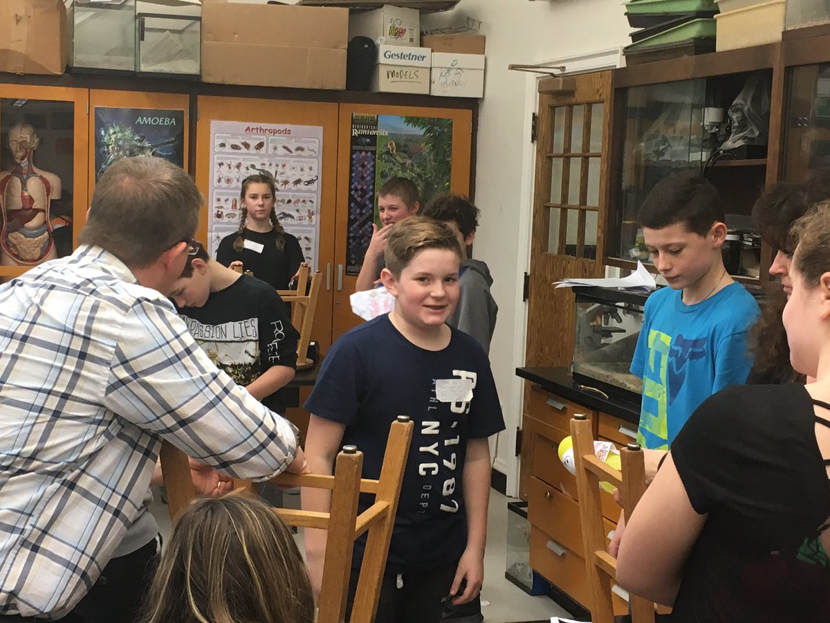MountMarkhamCSD's tweet photo. STEAM activities today at @MountMarkhamCSD MS! Students engaged in problem solving, design, engineering, teamwork and much more! Great work! #MMMS #MMSTEAM #MMPride https://t.co/feIimmdUFd