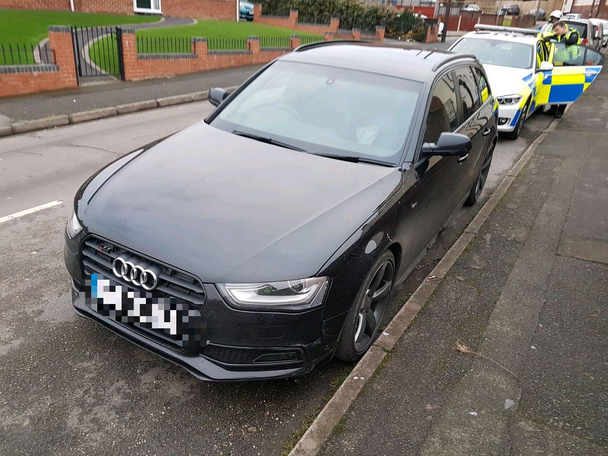 DerbyshireRPU's tweet photo. Newhall. Stolen from @NorthantsPolice area on false plates. Driver found with Cannabis Cocaine & Heroin. Charged with Drug supply, TWOC x2, no insurance & Licence. This nice chap also appears on YouTube rapping about burglaries. Nice to lock him up for you. #PrisonRap https://t.co/l0Bb8vujs2