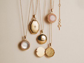 The <a href="/Spartina449/">Spartina449</a> #Keynotelocketcollection is the perfect gift to show your #love! The signature #mermaid key that comes with every Keynote Locket Necklace releases the golden note, so you can easily change messages for new moments &amp; memories. #spartina449 #lockets