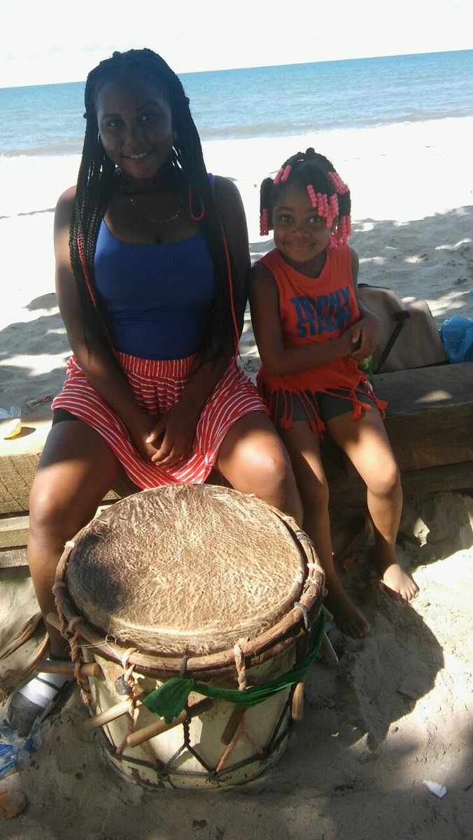 Jovenes listos para un año de muchos desafios <a href="/redjuveafrohon4/">Red Afro e Indigena</a> @osmanolivaelpri <a href="/RandySolomon13/">Randy Solomon</a>