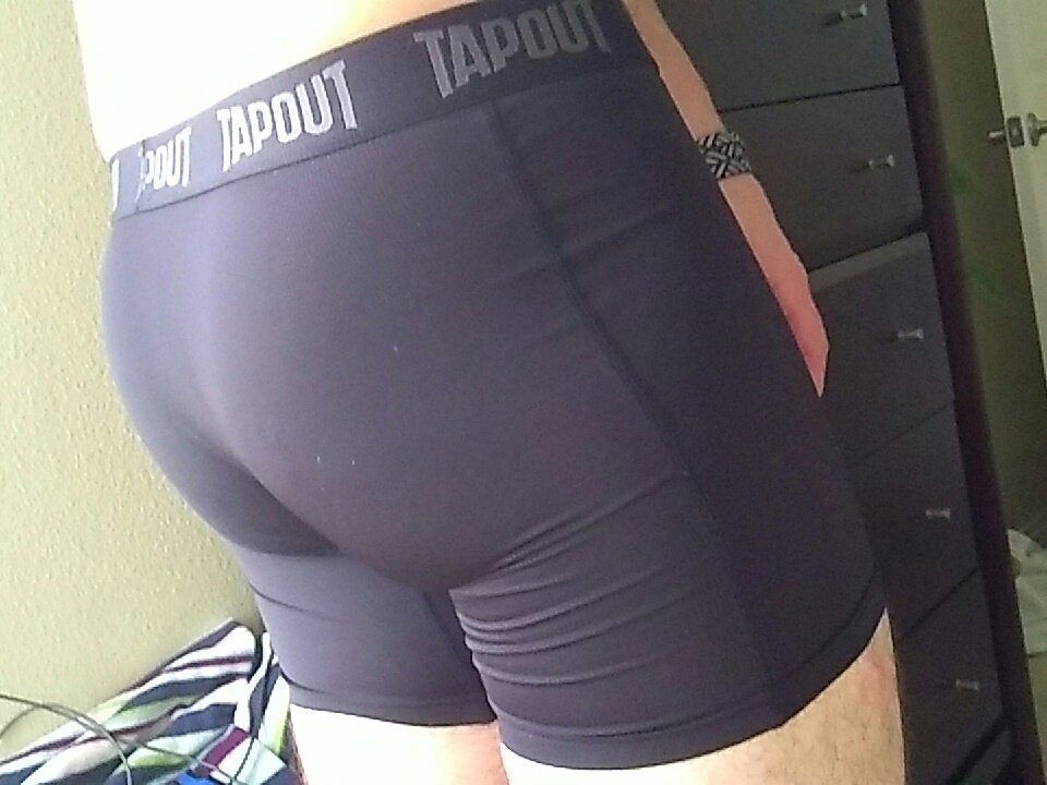 MisterMayhem_'s tweet image. Just picked a pair up. Feels awesome! Nice material for sure.