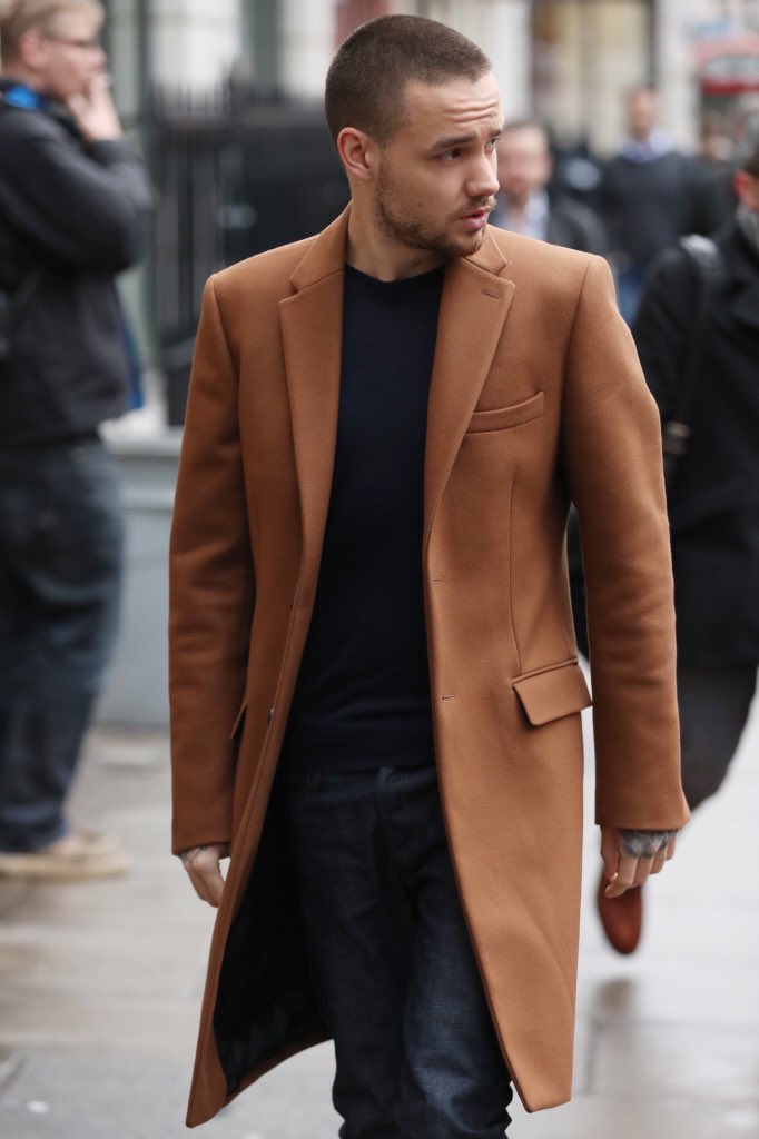 Team1DFrance's tweet photo. Photos | Liam arrivant à @KissFMUK aujourd’hui 😍 https://t.co/NeHDvchPh5