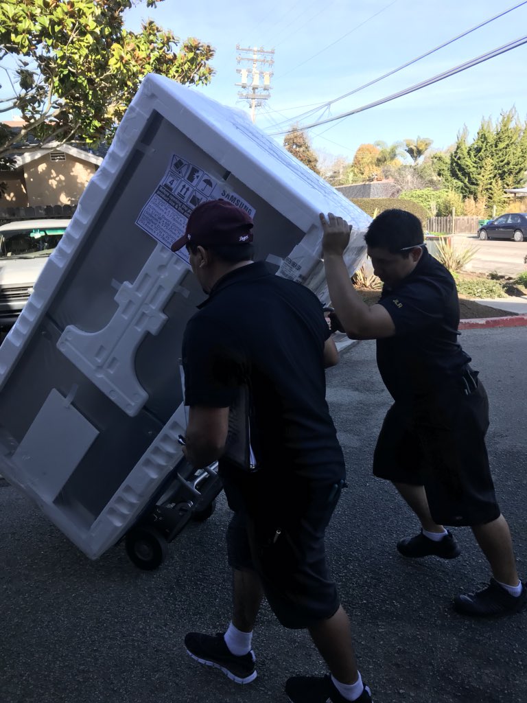 onechancedecker's tweet photo. @BestBuy your delivery guys are trying to shake us down for more cash for delivery, no saying they won’t deliver because we called customer service! https://t.co/Qa1GE2W9AI