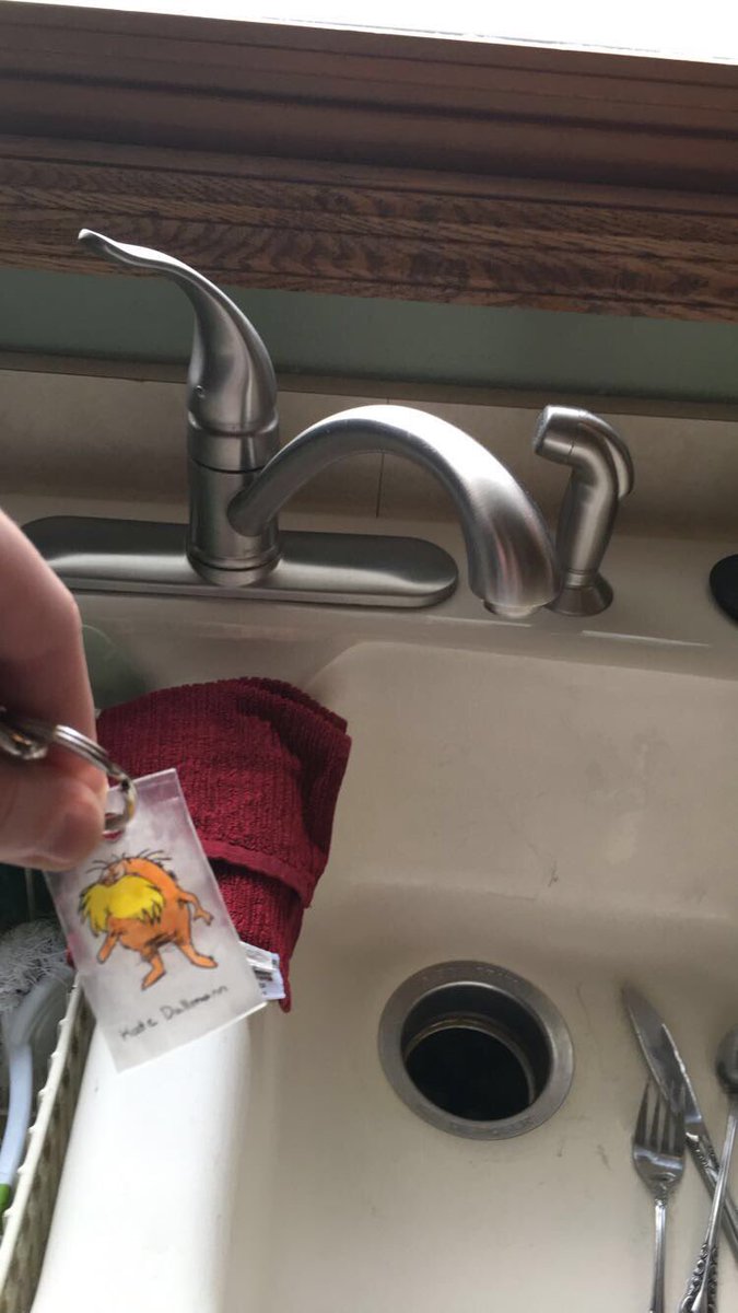 KD505731apes's tweet photo. With Earth's population of people growing exponentially, we have no idea what the carrying capacity for the planet is, so it may be for the best to save resources for the future and use less now. @franklinlorax #apespop https://t.co/3hNeW3XyFi