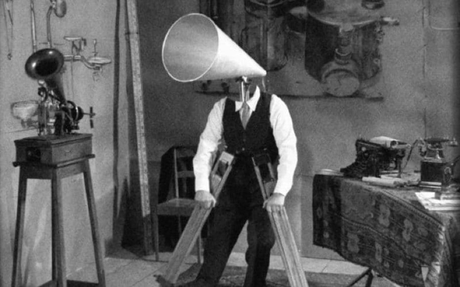 evenmagazine's tweet photo. #HiddenNoise is our biweekly arts & culture podcast with comprehensive reviews and candid interviews. Listen now via your favourite podcasting app. No opinions spared! https://t.co/LPpXlBAfrd https://t.co/5DM4JiyPXS