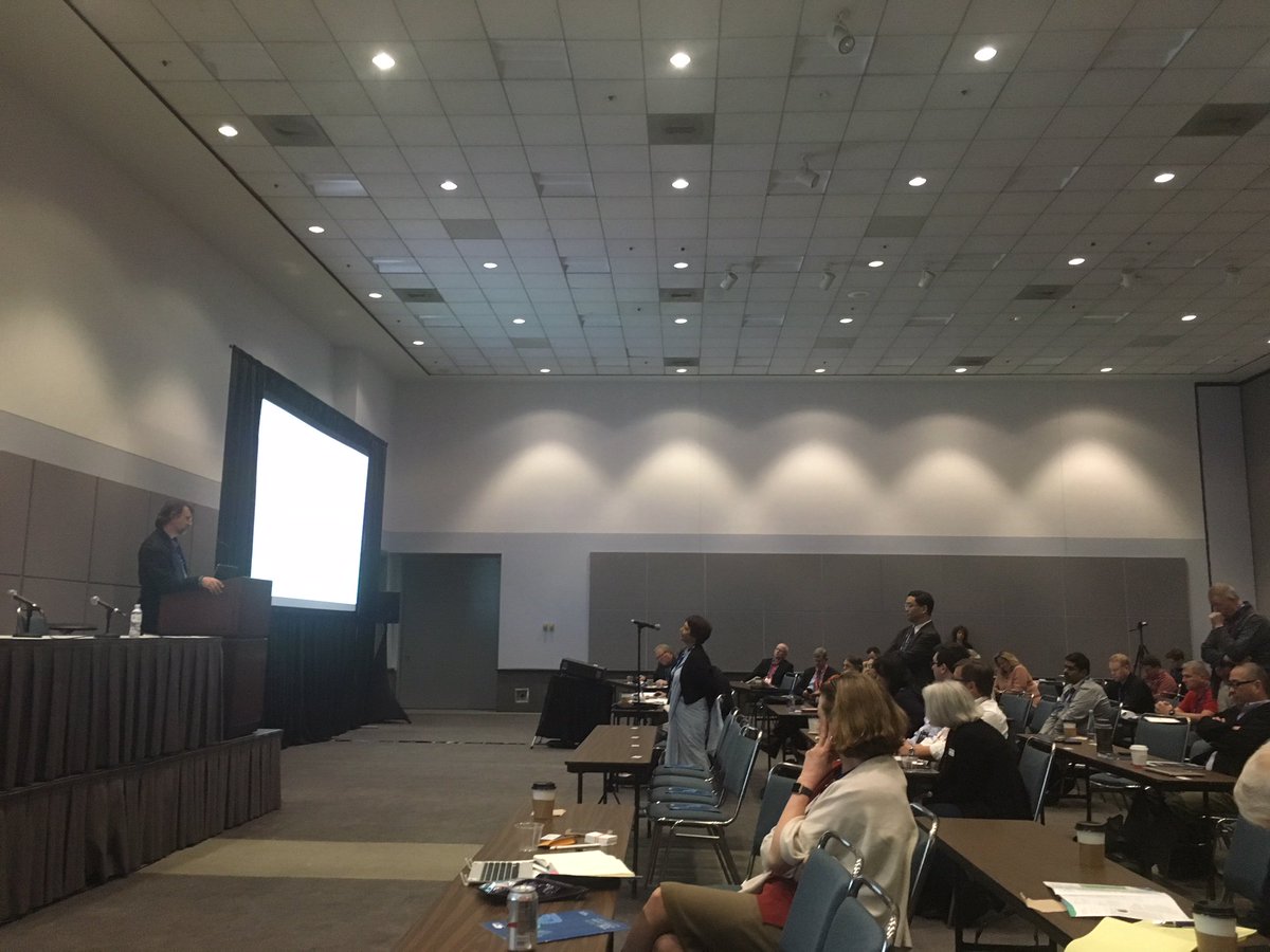 dongyue's tweet image. Geoff Miller from @EVMSedu @SimEVMS explore de-centralized, on-demand technology capability leverage #modeling and #simulation to provide future solutions #sshforum #imsh2018