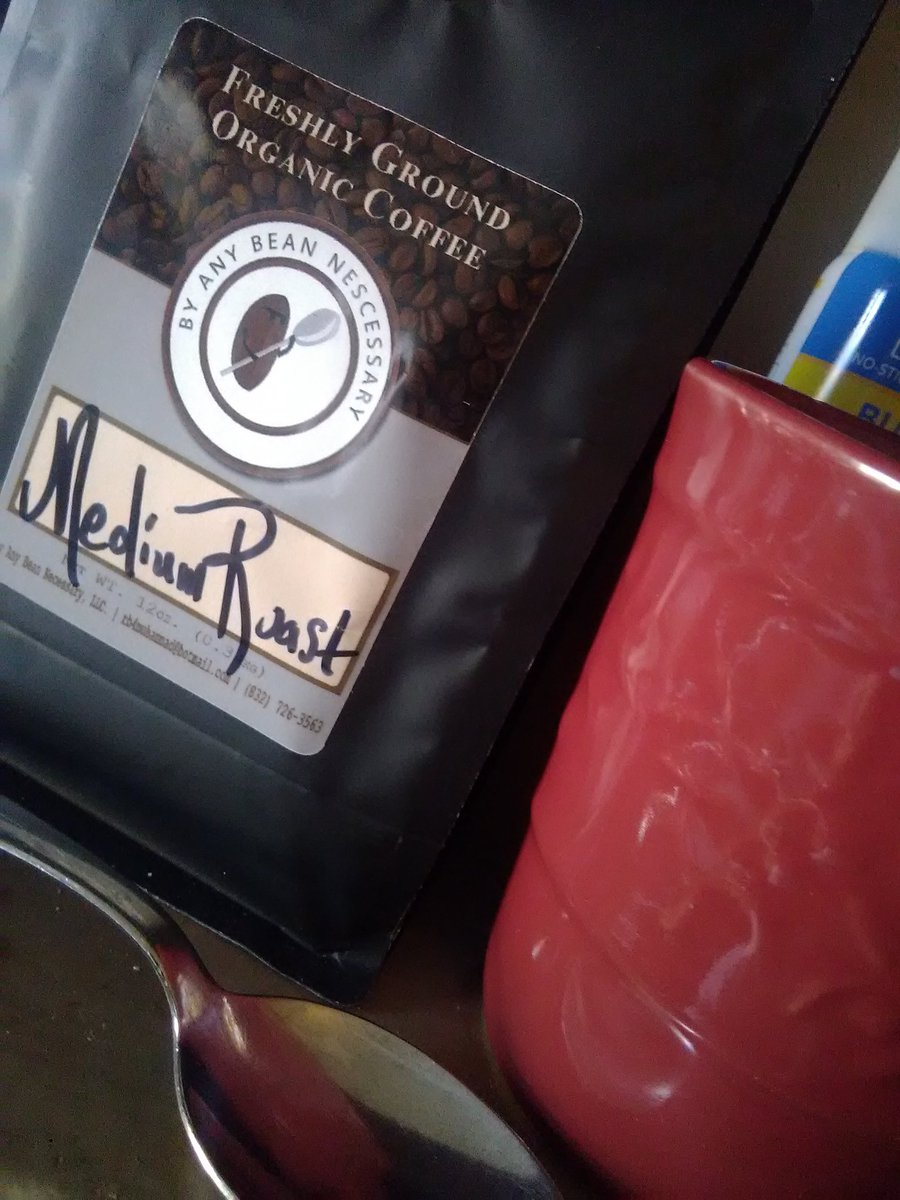 TheNationsChef's tweet image. It turnded out to be a crisp cool day..had a cup of Medium Roast of #byanybeannescessary. #incrediblysmooth. #chefemuhammad #cupofmudd #warmuptime