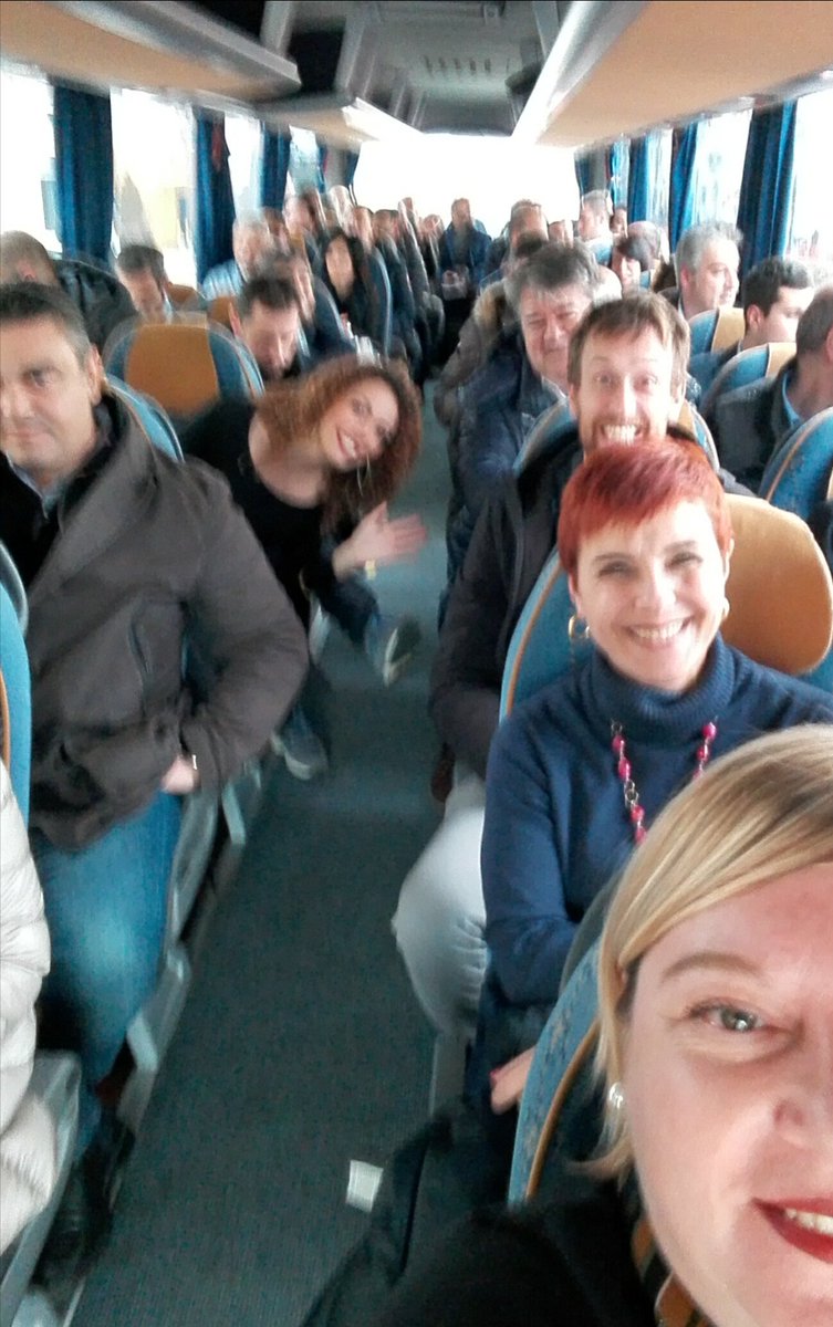 Silvia__Mosconi's tweet photo. In viaggio verso la nostra bellissima convention! #R1spa https://t.co/NfIbNeqxEr