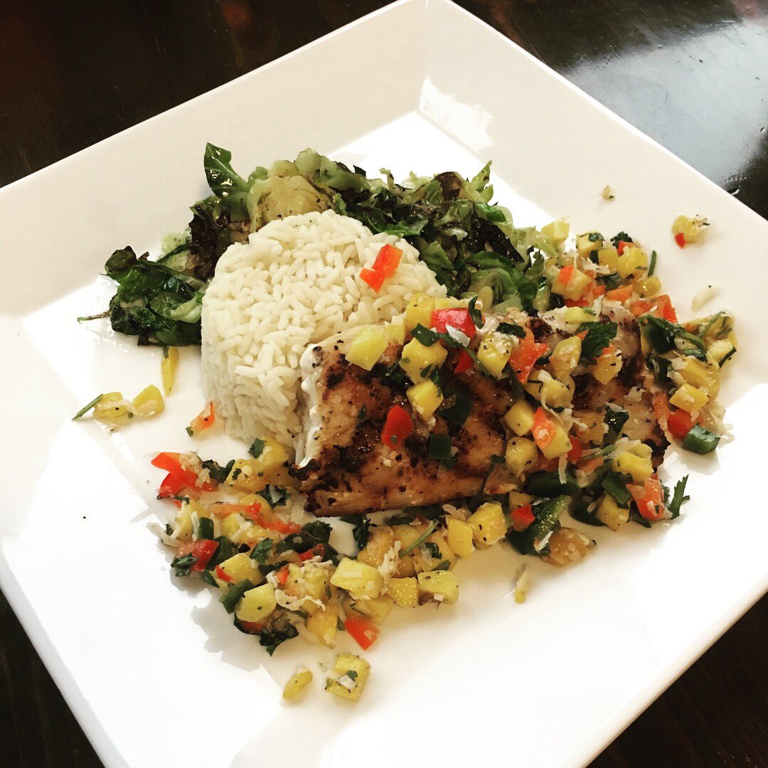 Tonight’s dinner specials: pan seared duck breast and a grilled Mahi Mahi topped with a mango relish! #blacksburg #va #swva #foodie