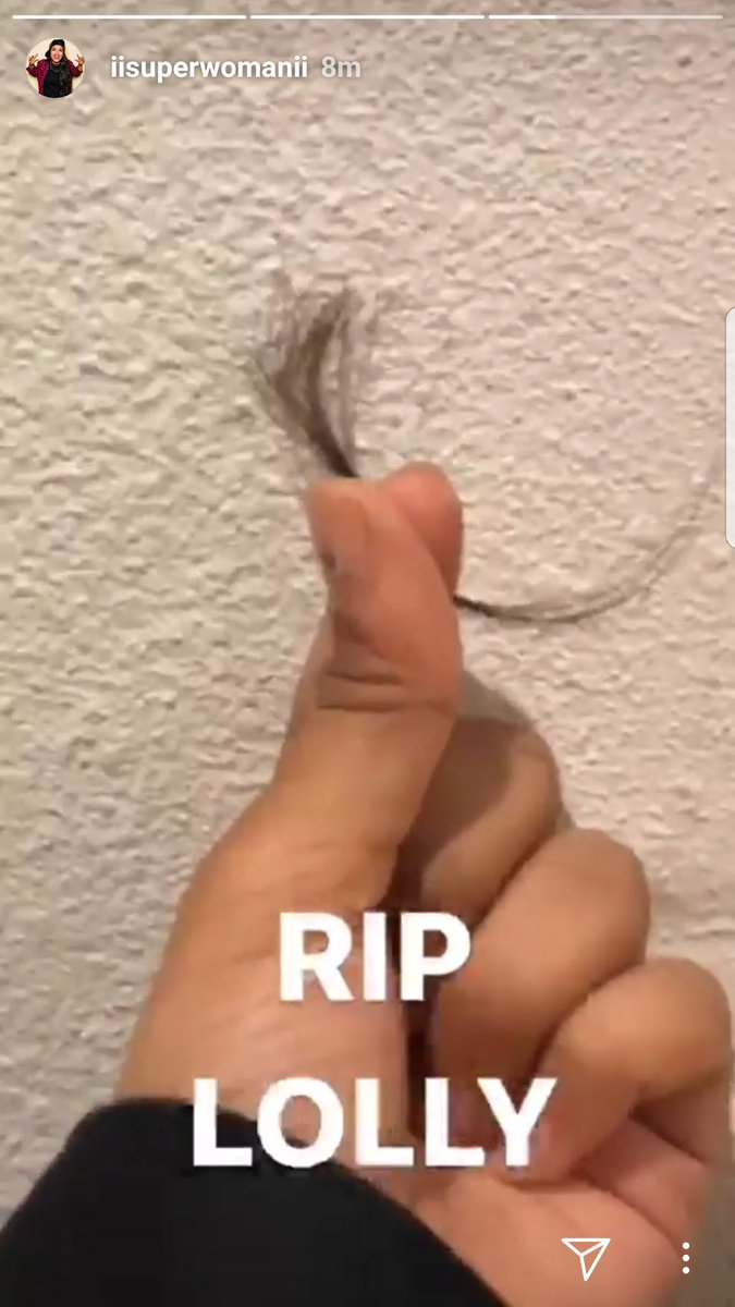 TeamSuperTN_'s tweet photo. SHE DID NOT!? #riplolly https://t.co/Pxp8INKoqR