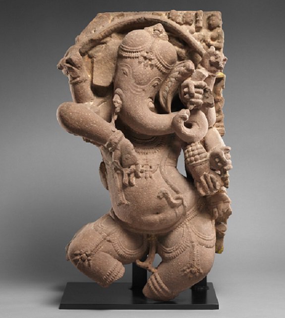 OnlineMythIndia's tweet photo. via @IndiaHistorypic 1000 Years Old , 10th Century Ganesha Idol From Madhya Pradesh ( Photo - @metmuseum) #OU4993 https://t.co/Pioi45kAb5
