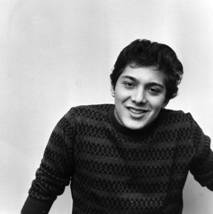 _BringMeOMAM's tweet photo. Can I please time travel to the 1950's and marry Paul Anka 💓
#paulanka https://t.co/CtgQAtwnqg