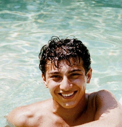 _BringMeOMAM's tweet photo. Can I please time travel to the 1950's and marry Paul Anka 💓
#paulanka https://t.co/CtgQAtwnqg