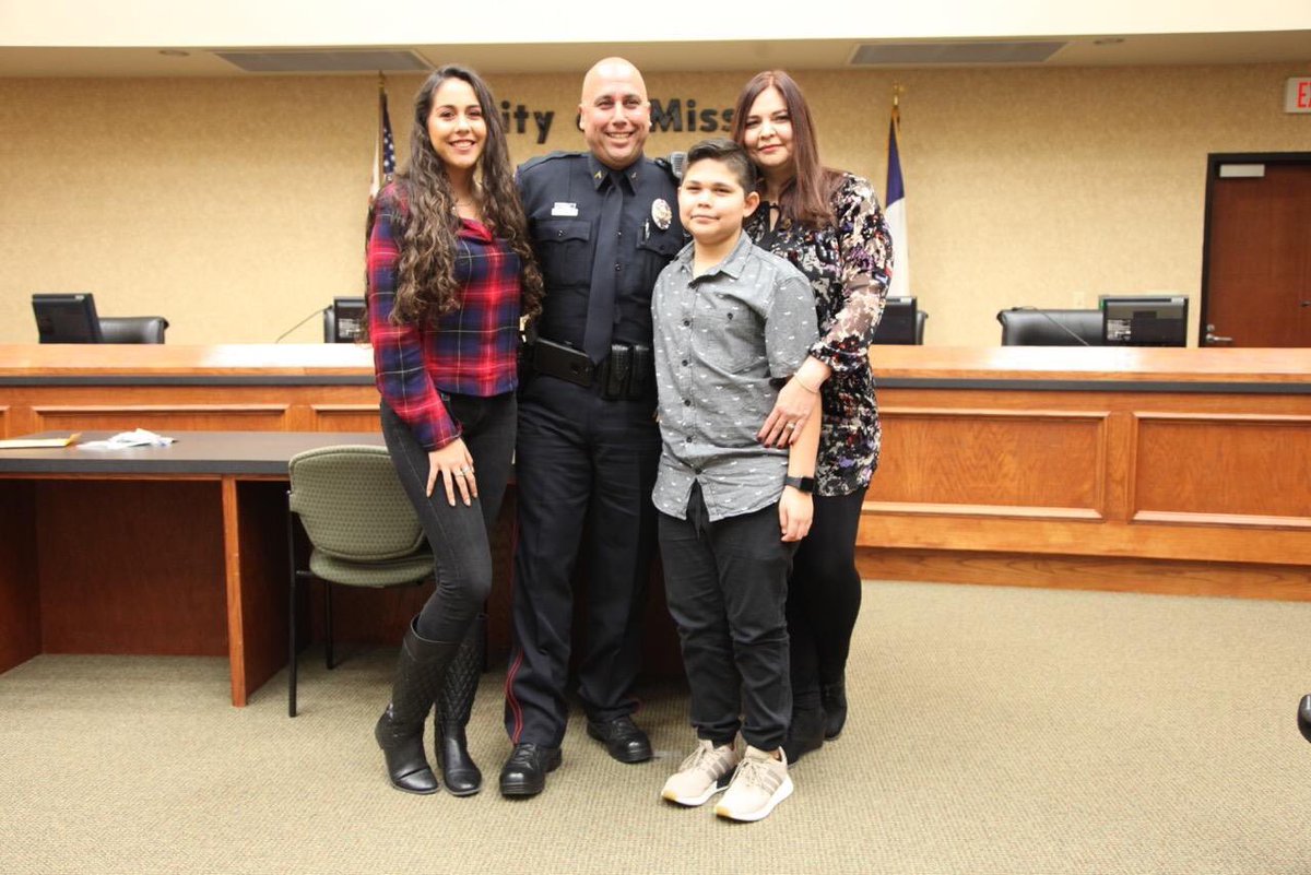 BriannaDalis's tweet image. so proud of my dad, you’ll be a great corporal💖💖