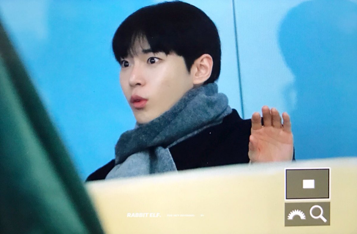 RabbitElf_dy's tweet photo. 180113•PREVIEW
ICN #도영 #DOYOUNG #NCT127 https://t.co/E2lPnFaT9G