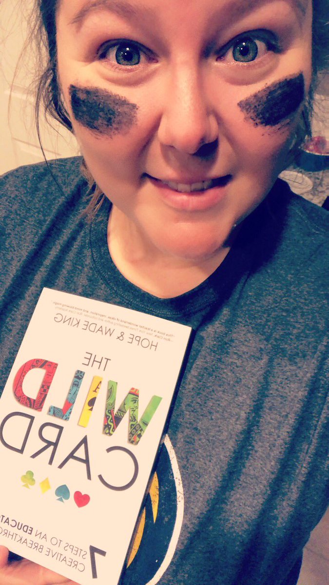 ShannFlohr's tweet photo. Cracking this bad boy open rn!! #thewildcard #bethewildcard @hopekingteach @WadeKing7 www.bethewildcard #excusethemascara #footballthemedassembly #collegeweek #elementaryteacher #allin #participate #forthekids #SetTheStageToEngage https://t.co/pJAa1RVrjd