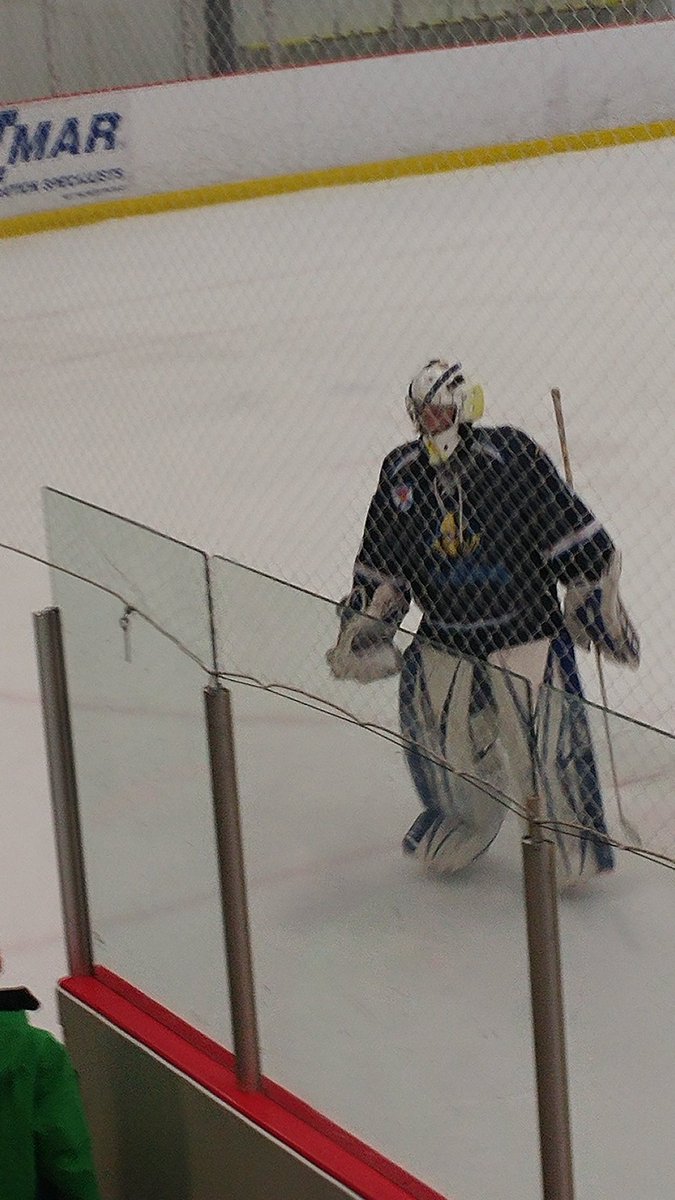 MacKayJennifer's tweet photo. Congrats @Bedford_Barons goalie Juurlink MVP in game for a 6-3 win over Kennebacis Valley @EastCoastIceJam ! #SolidTeamEffort all around. https://t.co/MfmFmYDe0a