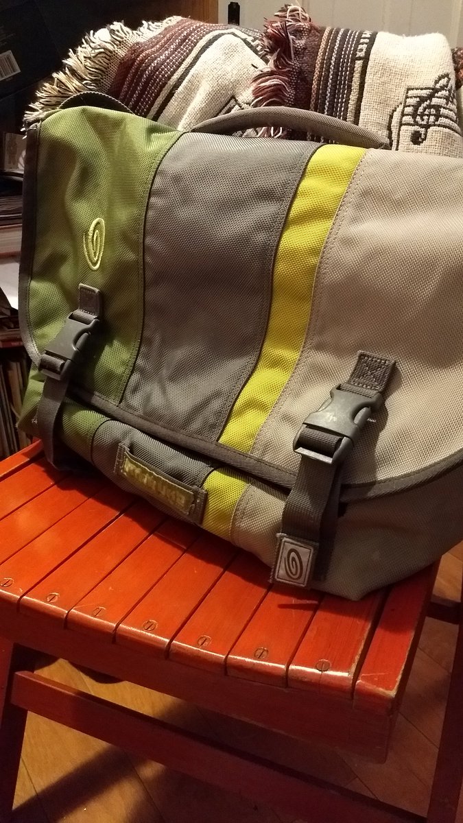 theDailyZane's tweet photo. My @timbuk2 bag has returned from repair. I feel whole again https://t.co/Pn38NUczzh